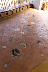 Image description is not available for 2002.4.12